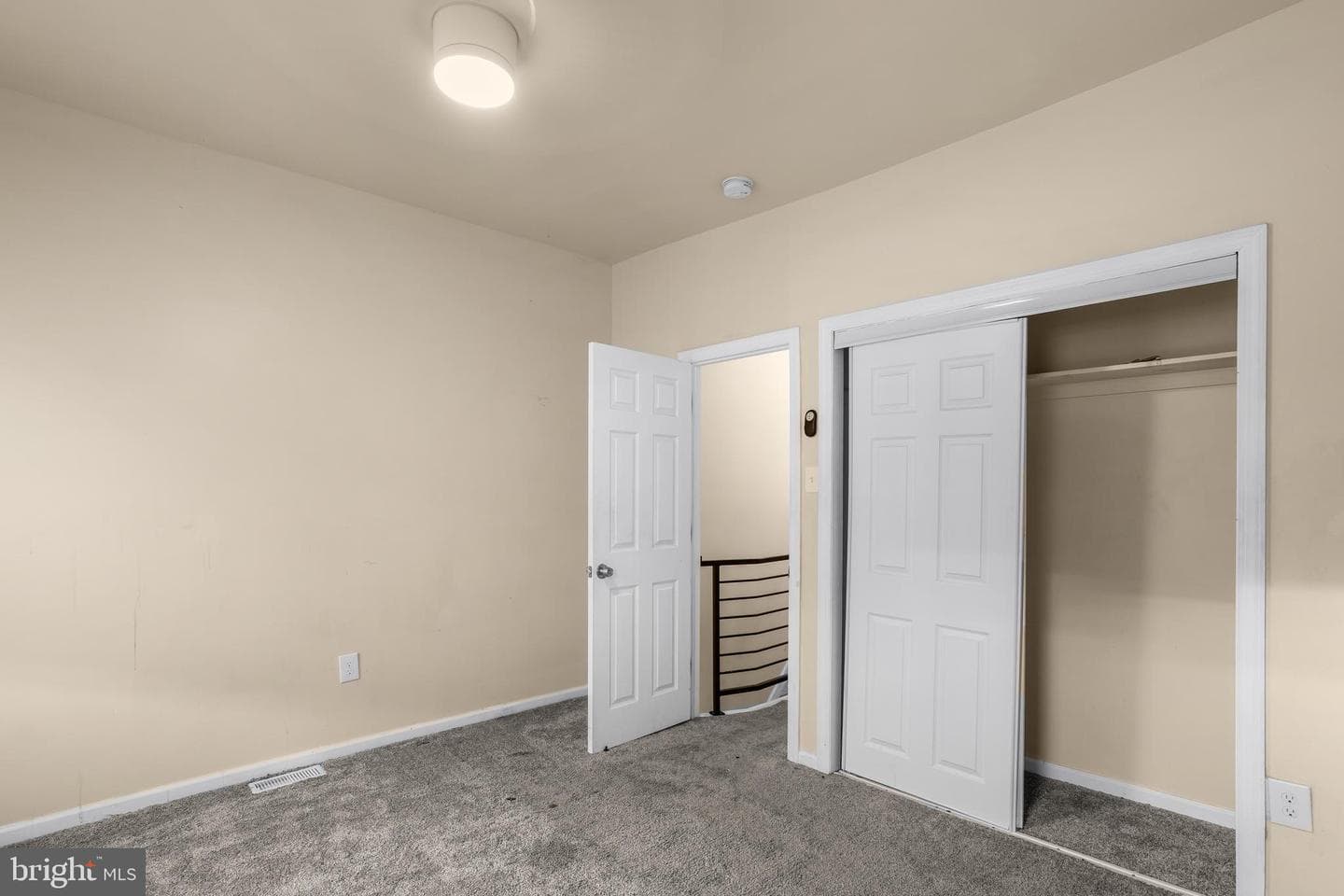 1931 N Patton Street photo 17