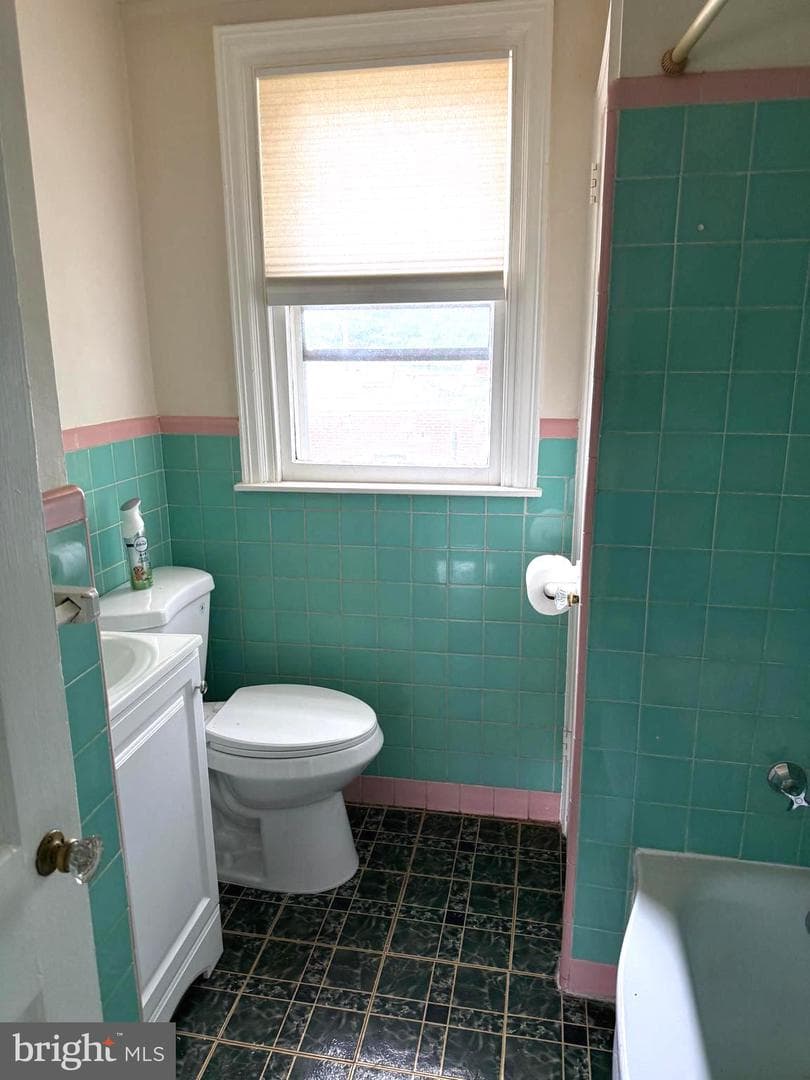 2037 Anchor Street photo 18