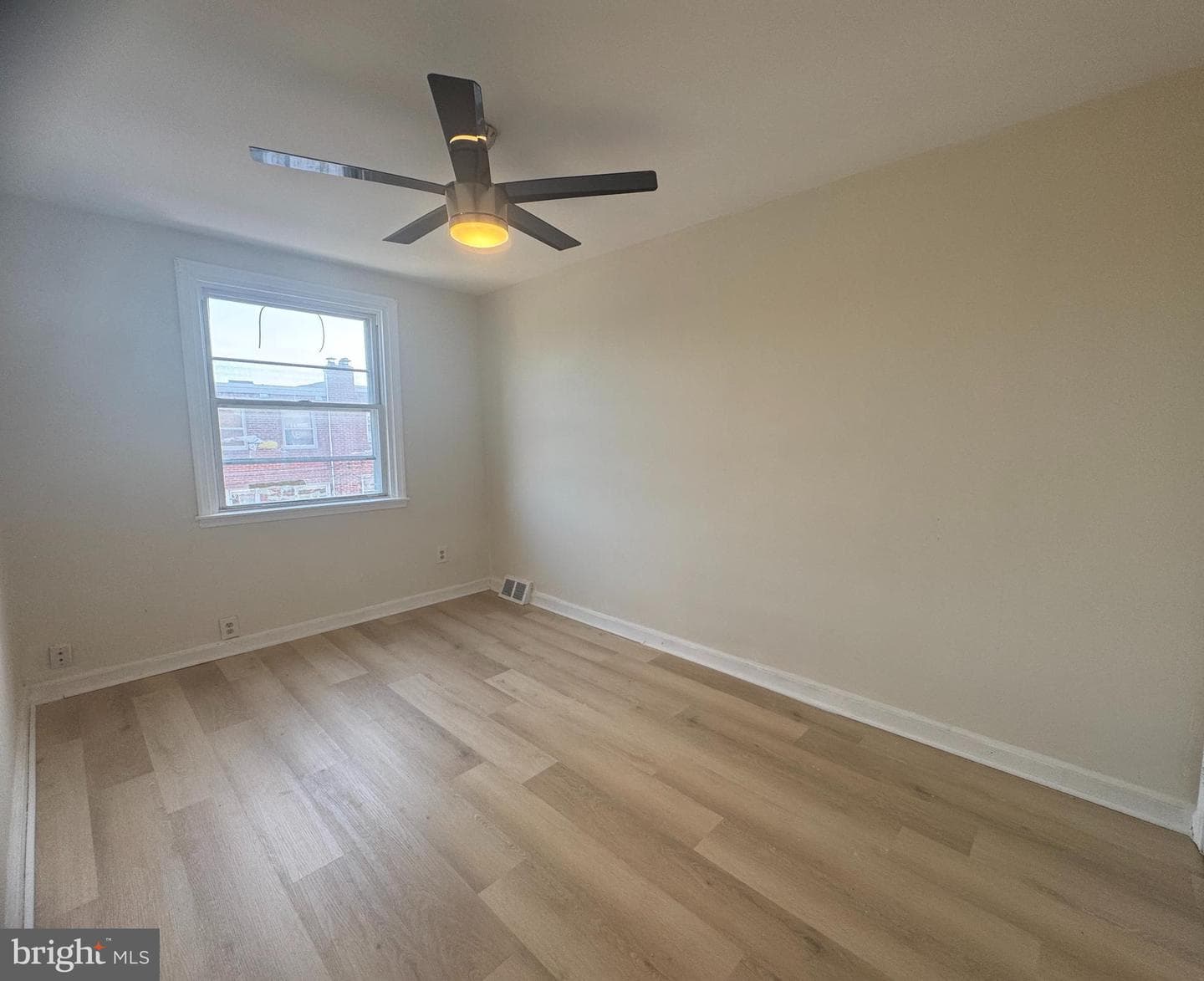 2836 Knorr Street photo 15