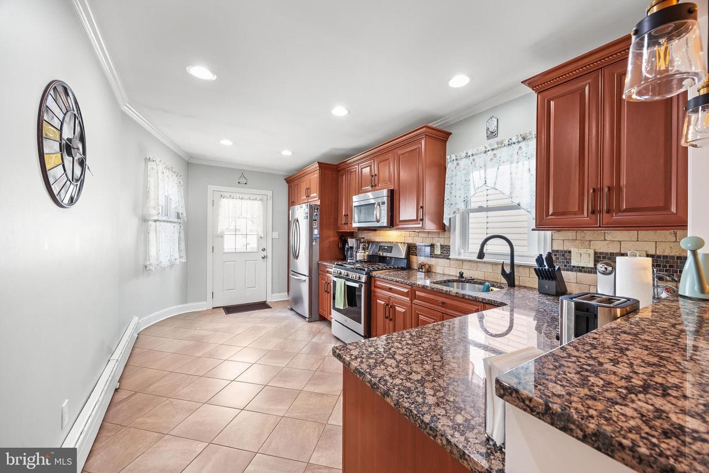 4816 Garden Street photo 1