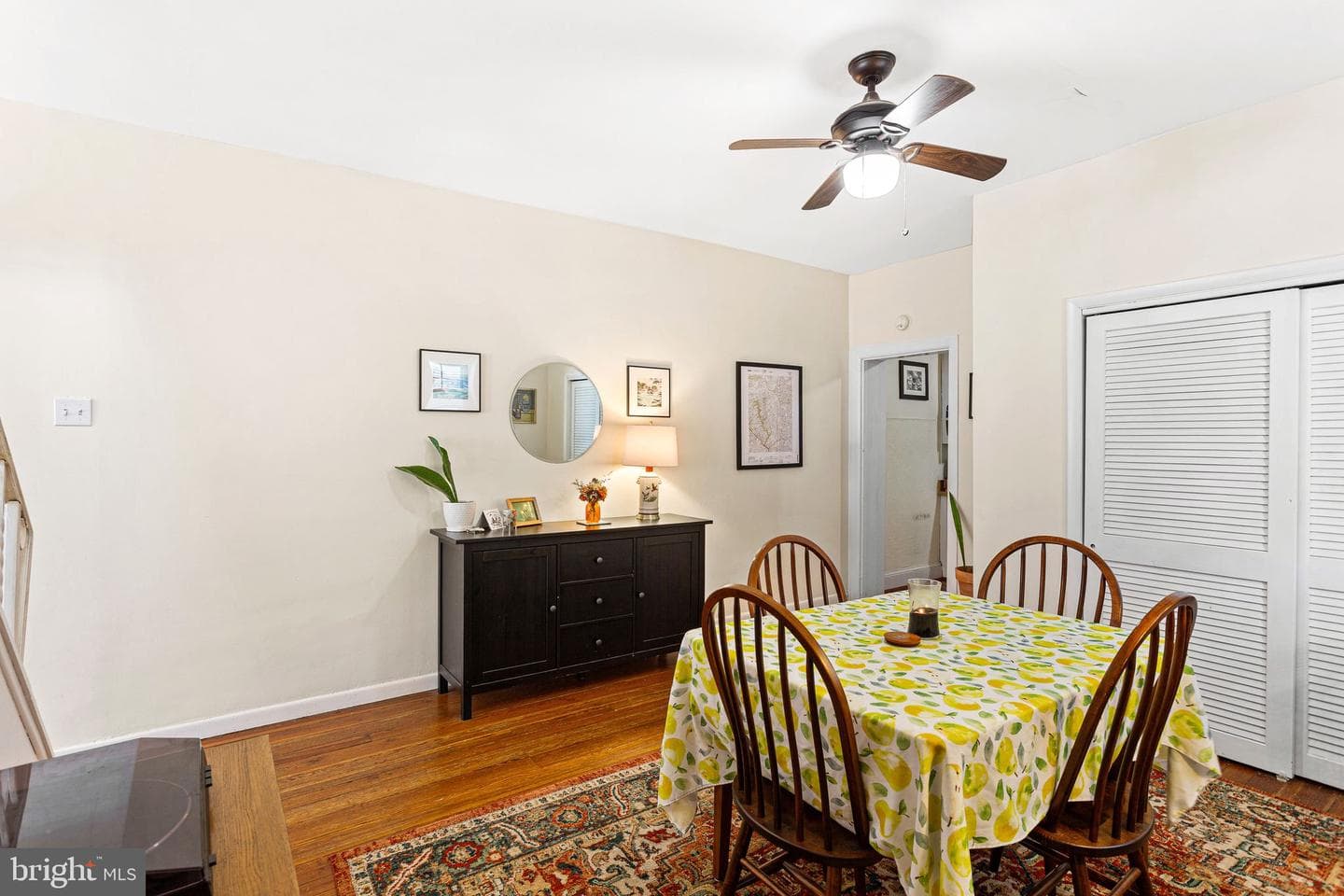 4827 Ogle Street photo 7
