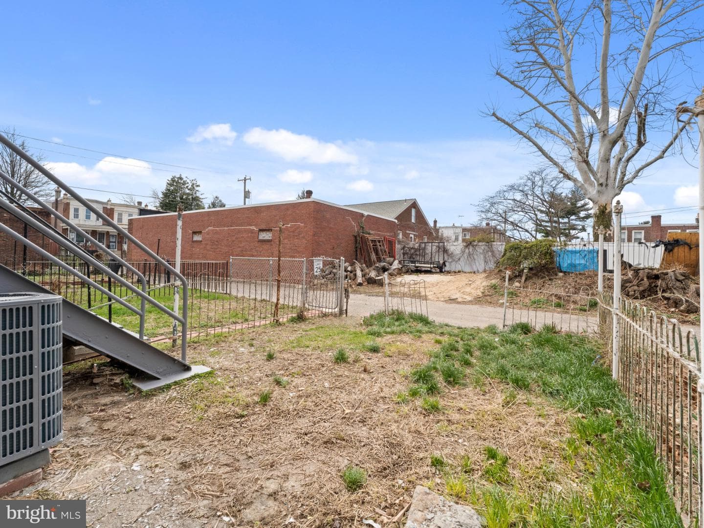 5812 N American Street photo 27