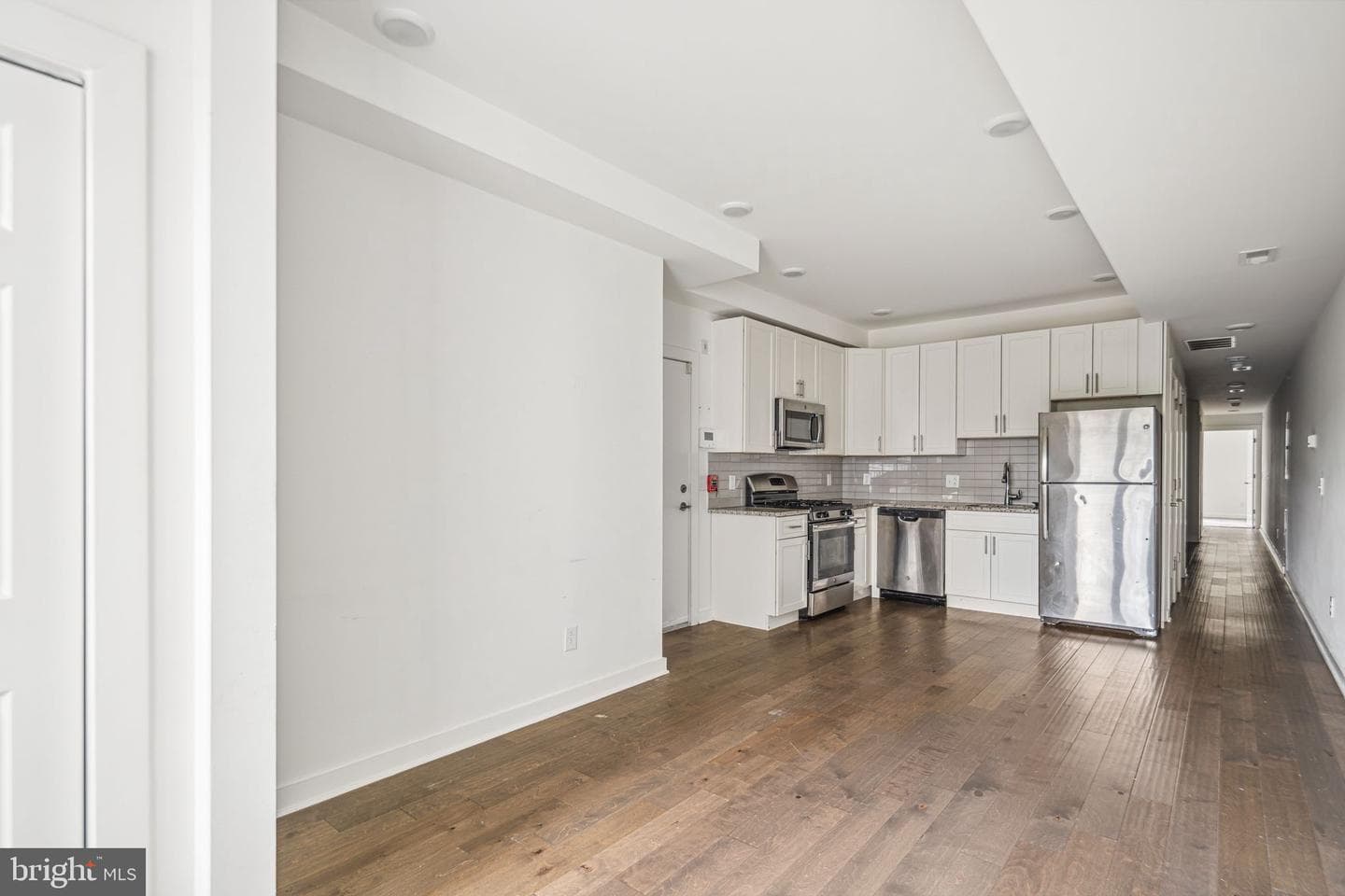 1843 N 6th Street #10 photo 11