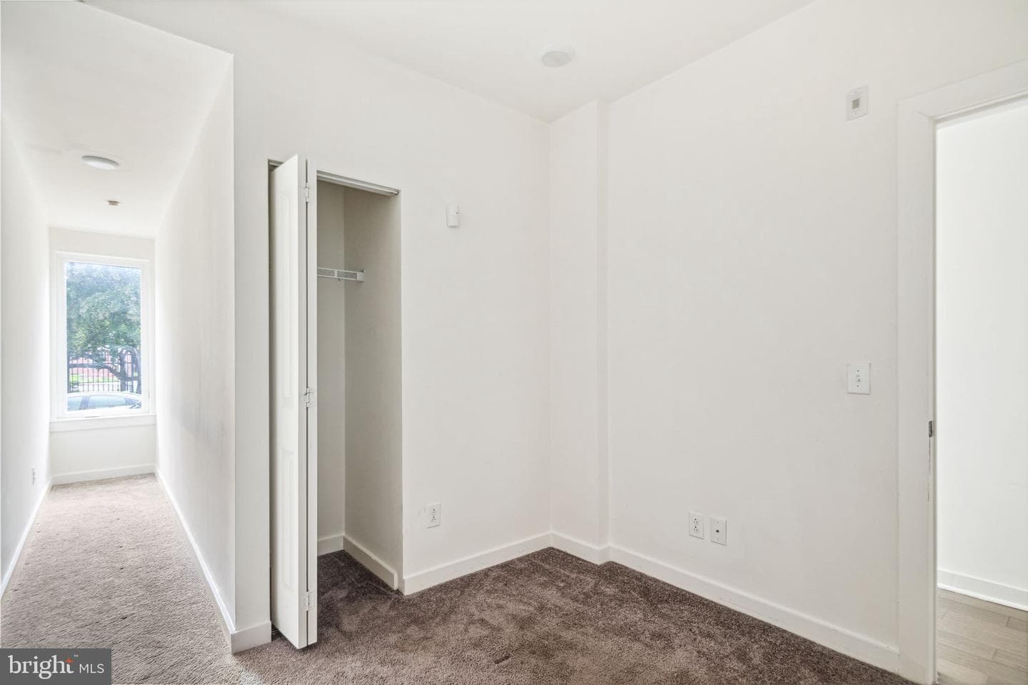 1843 N 6th Street #10 photo 6