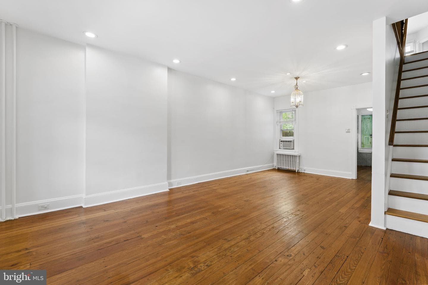 221 Righter Street photo 7