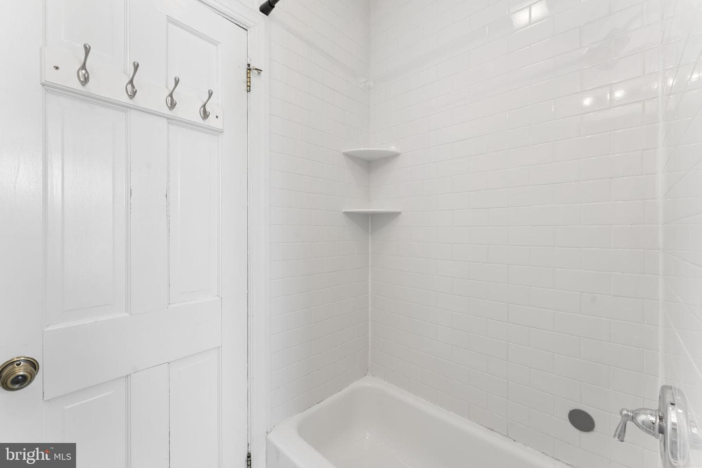221 Righter Street photo 9