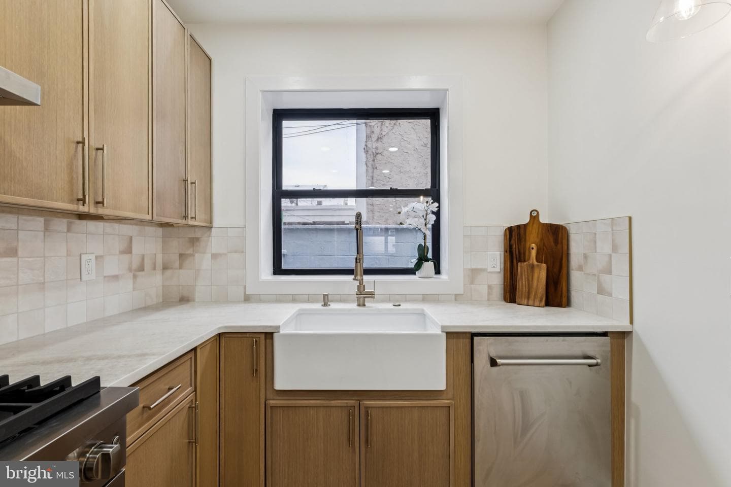 1031 Ellsworth Street photo 11