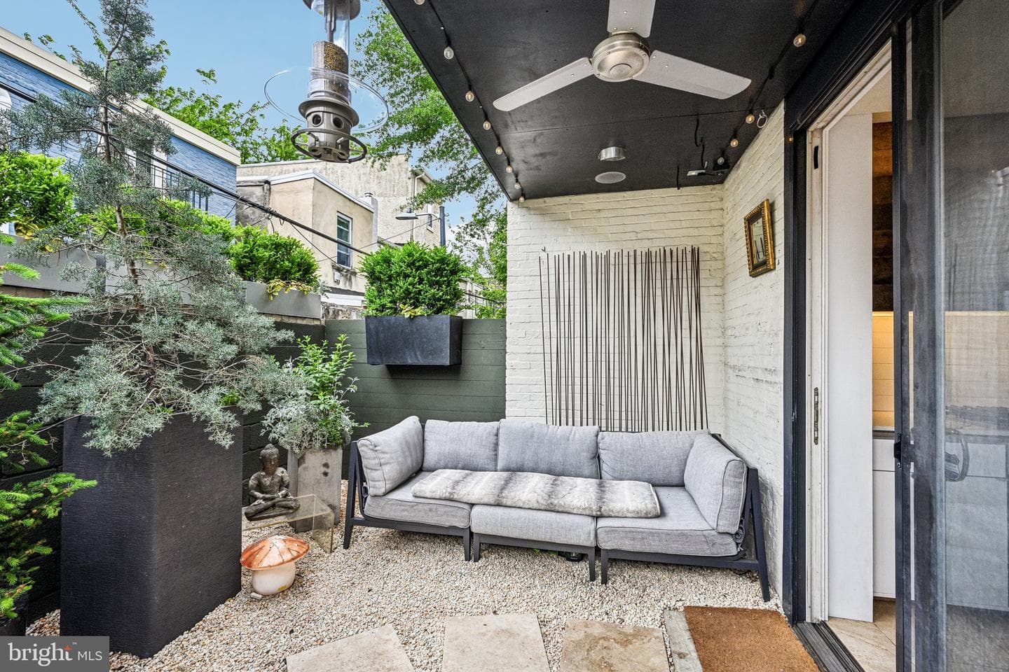 1719 Christian Street photo 31