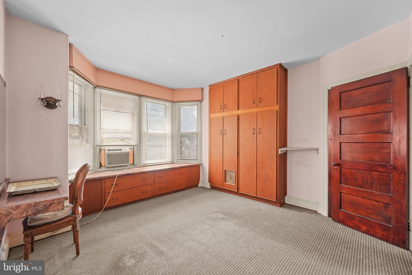 31 E Gravers Lane photo 21