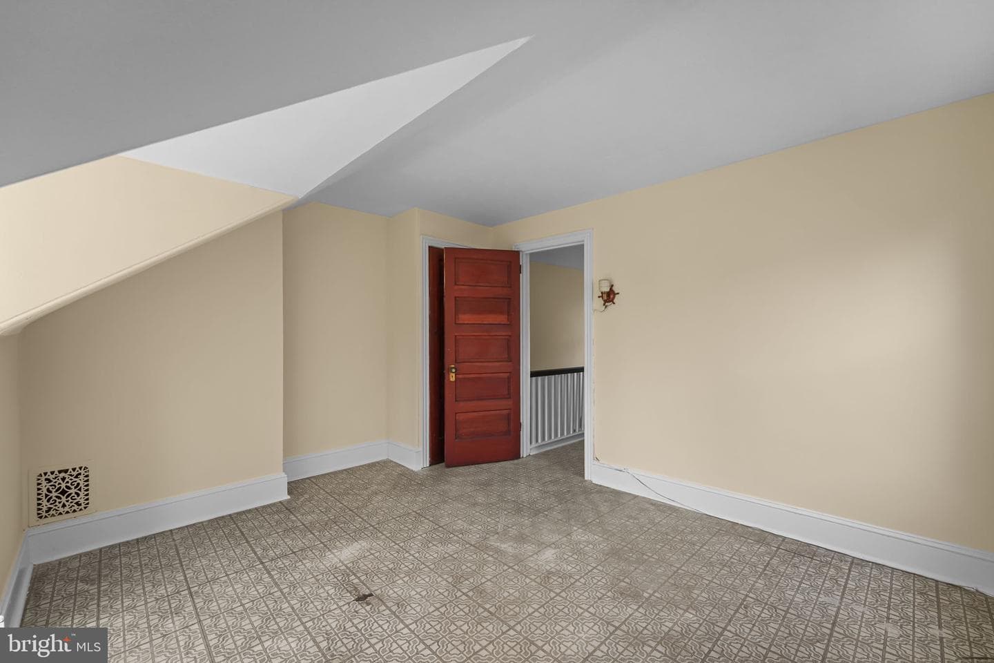 31 E Gravers Lane photo 28