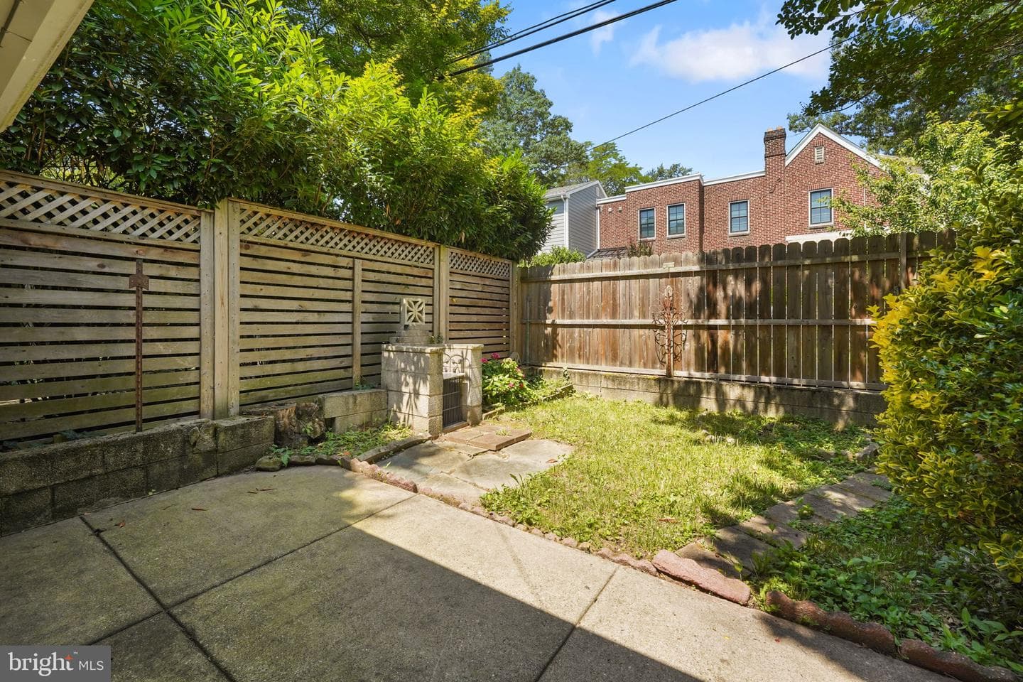 31 E Gravers Lane photo 34