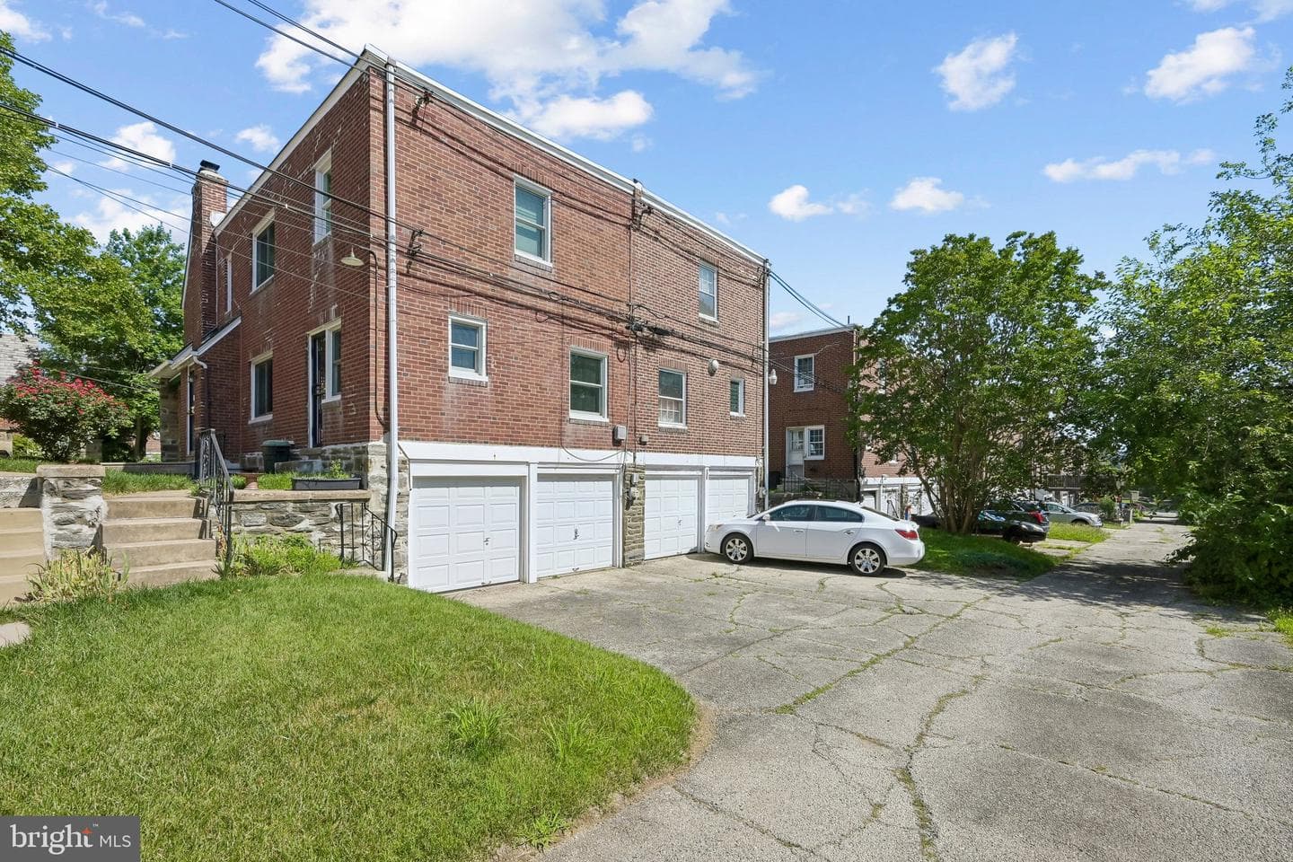 914 E Dorset Street photo 19