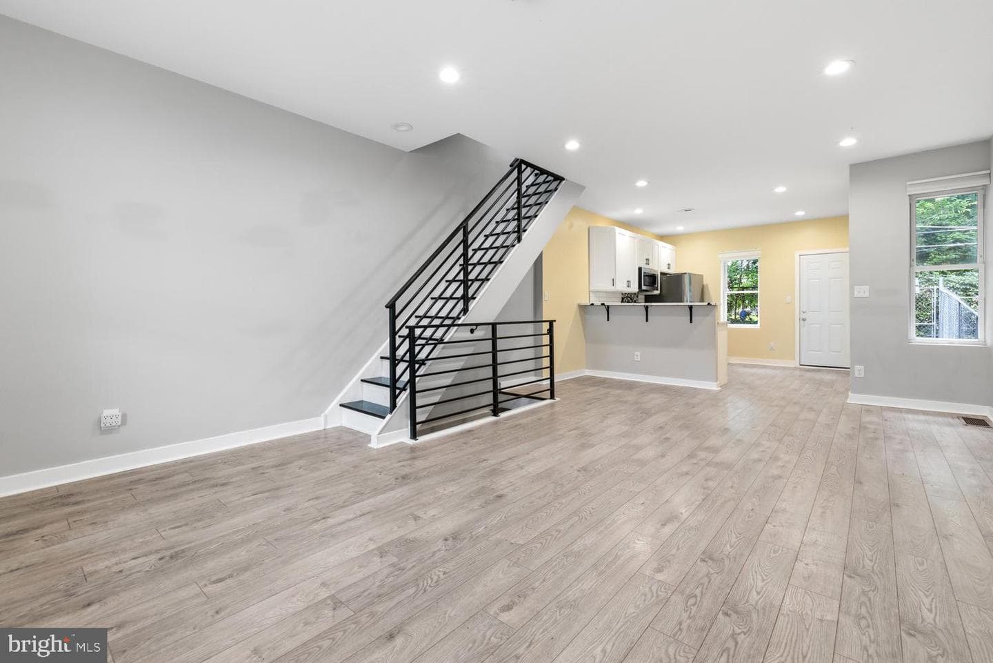 57 E Hortter Street photo 3