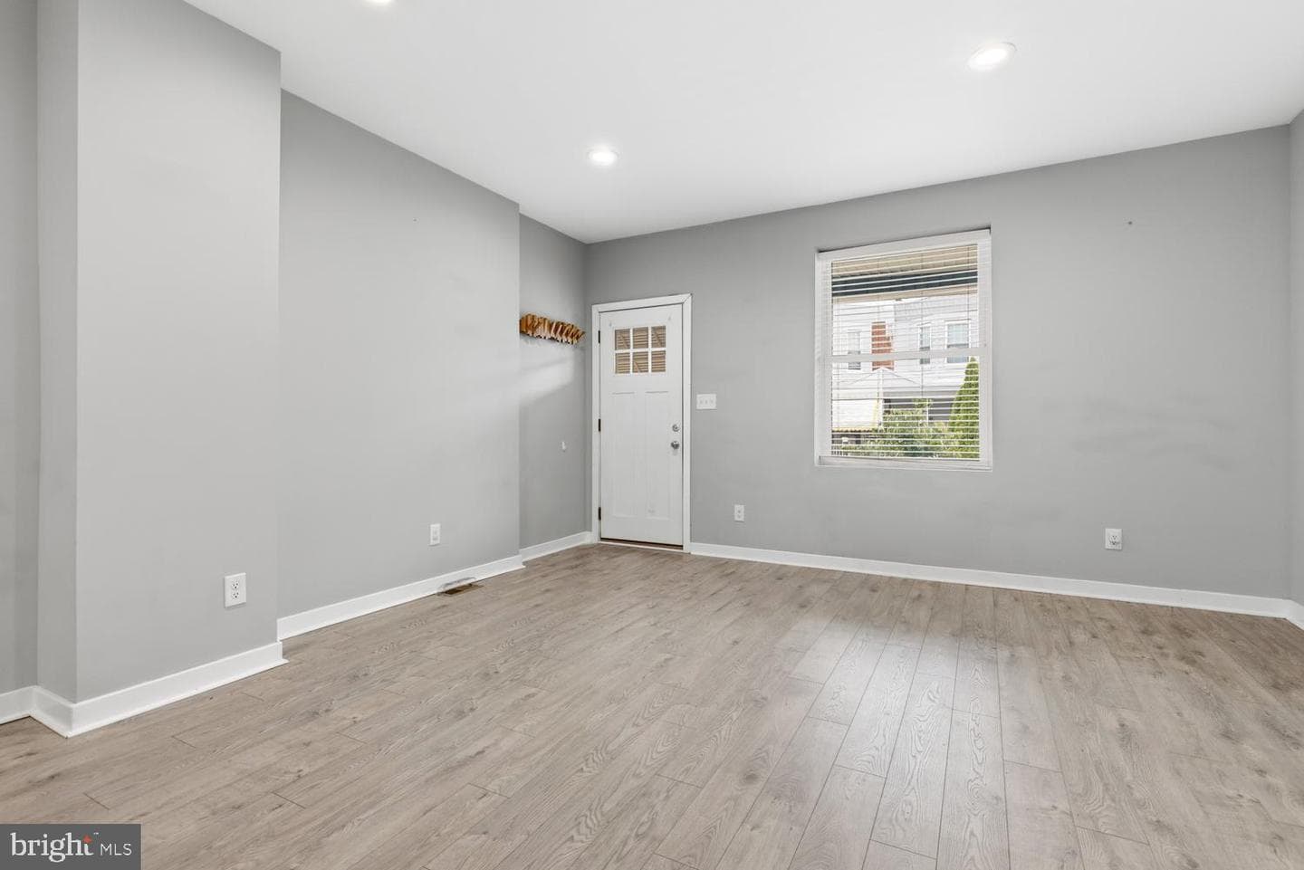 57 E Hortter Street photo 5