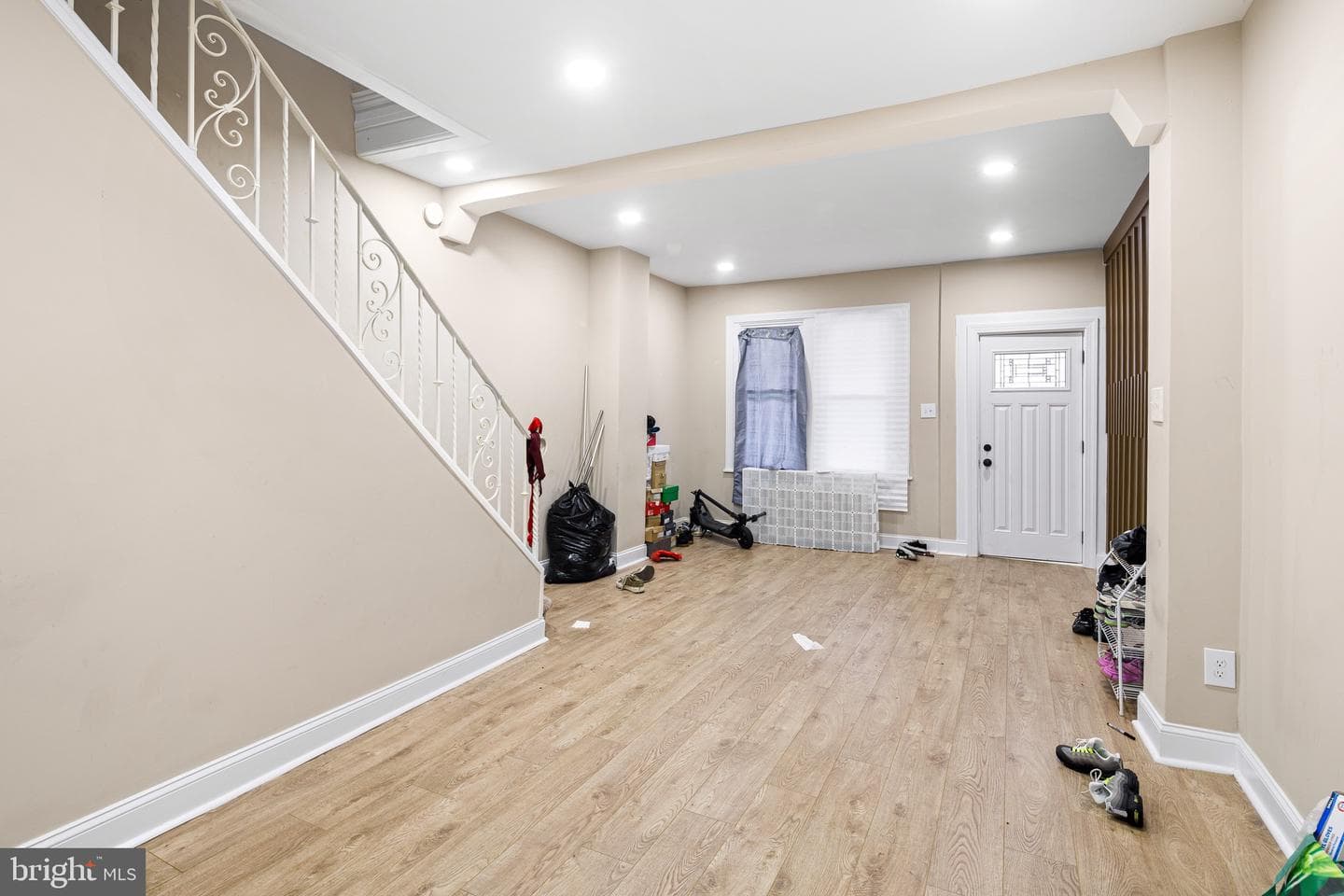 2410 W Mayfield Street photo 4