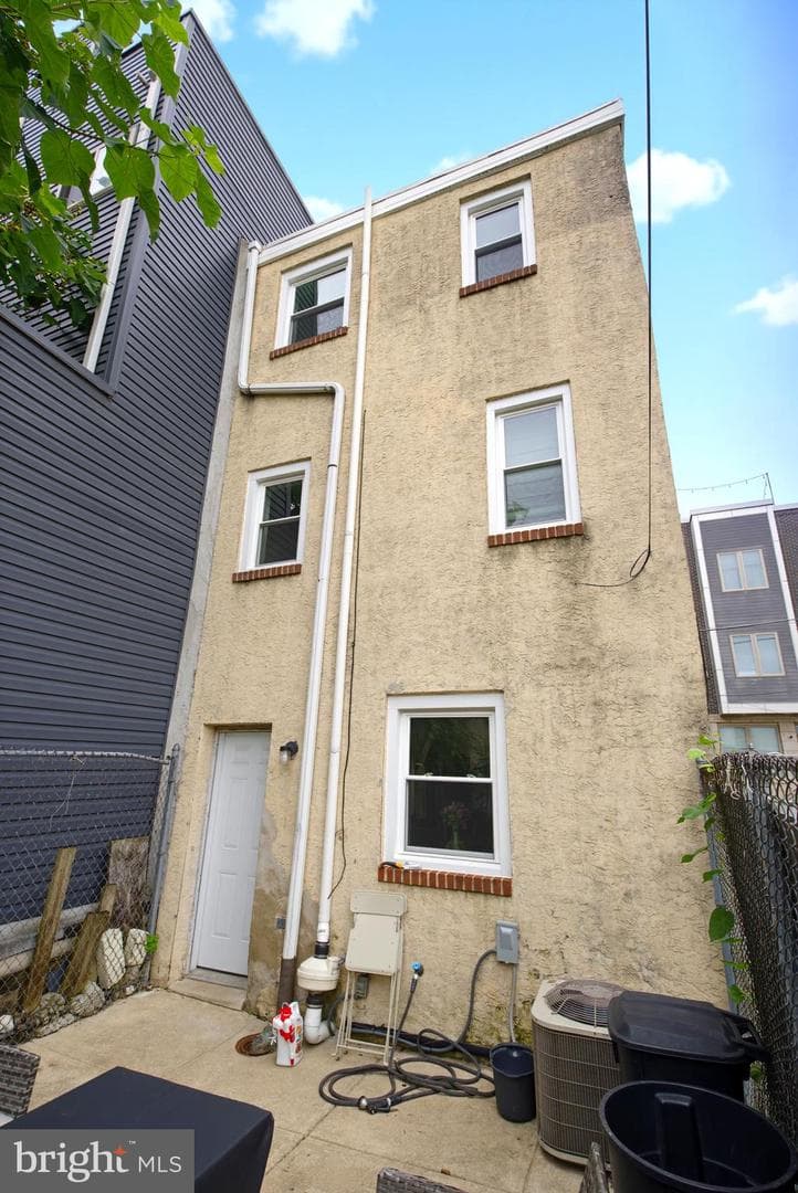 715 Emily Street photo 21