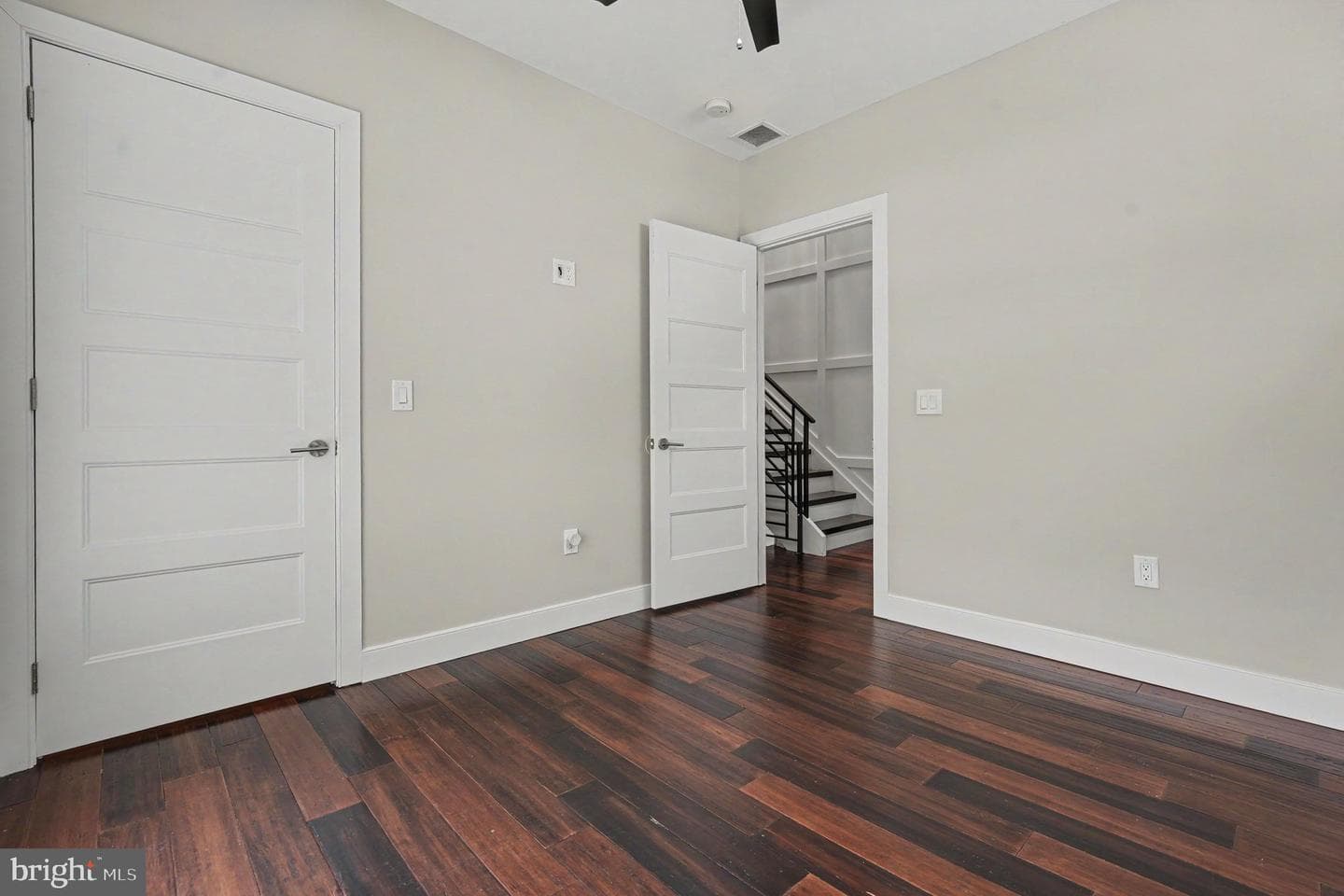 480 Evergreen Avenue photo 21