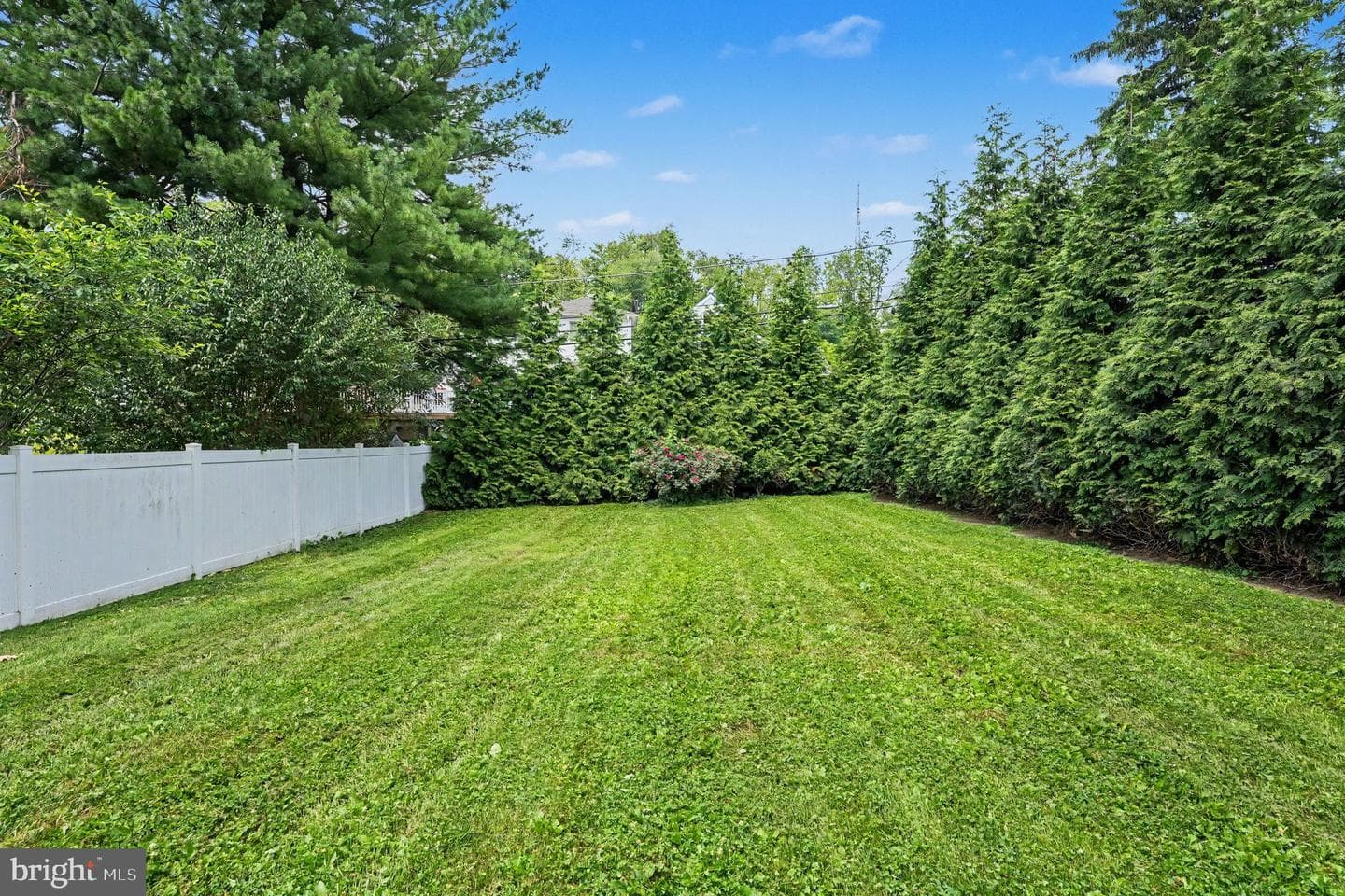 480 Evergreen Avenue photo 42