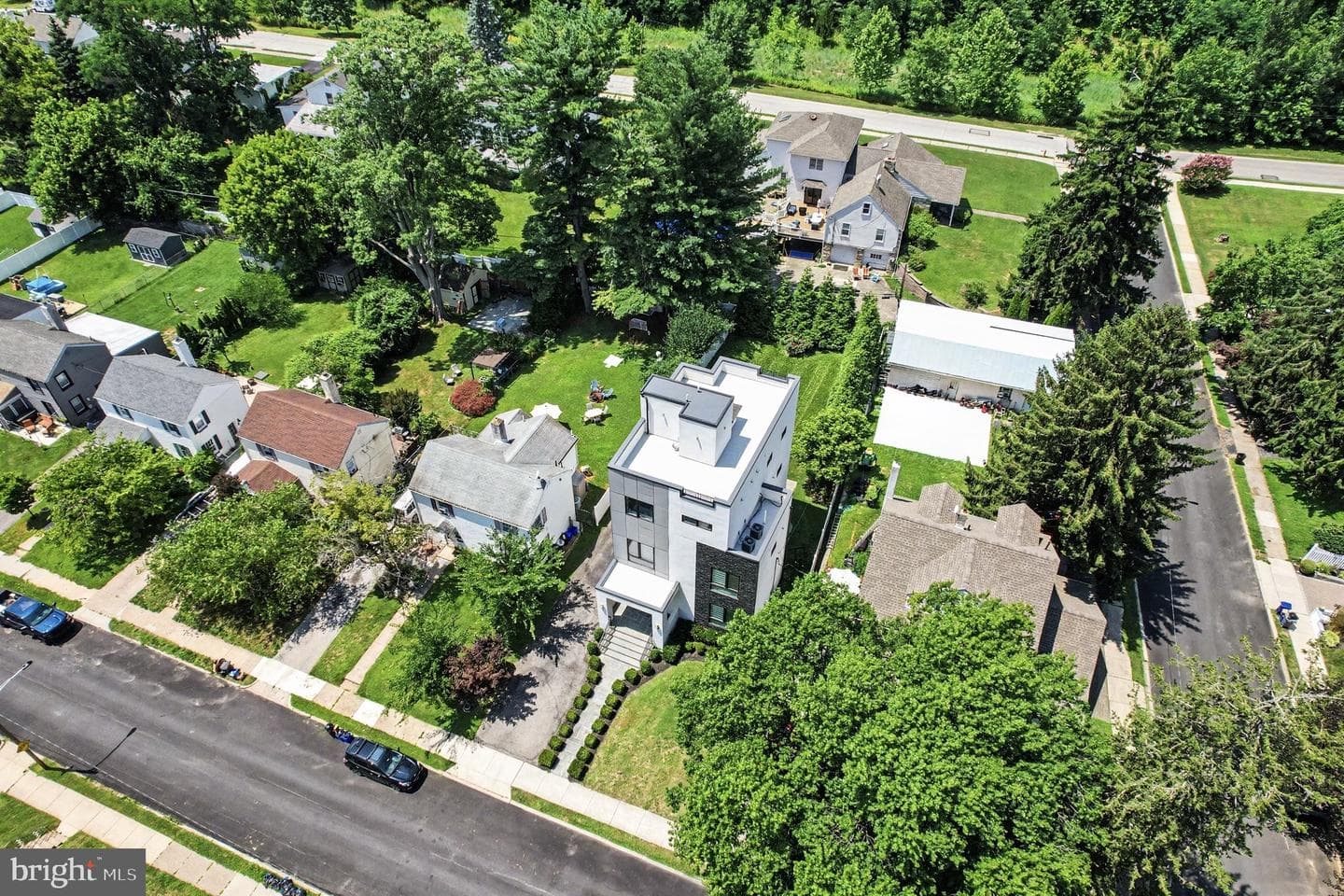 480 Evergreen Avenue photo 46