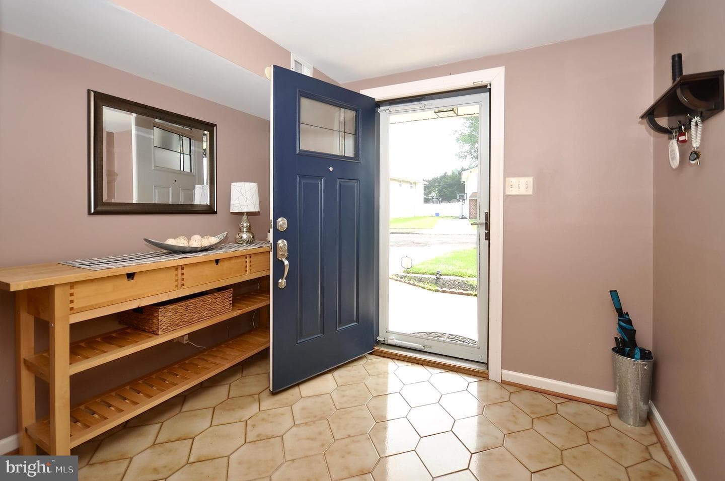 1020 Norvelt Drive photo 3