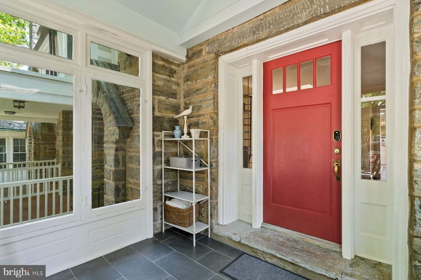 44 E Abington Avenue photo 6
