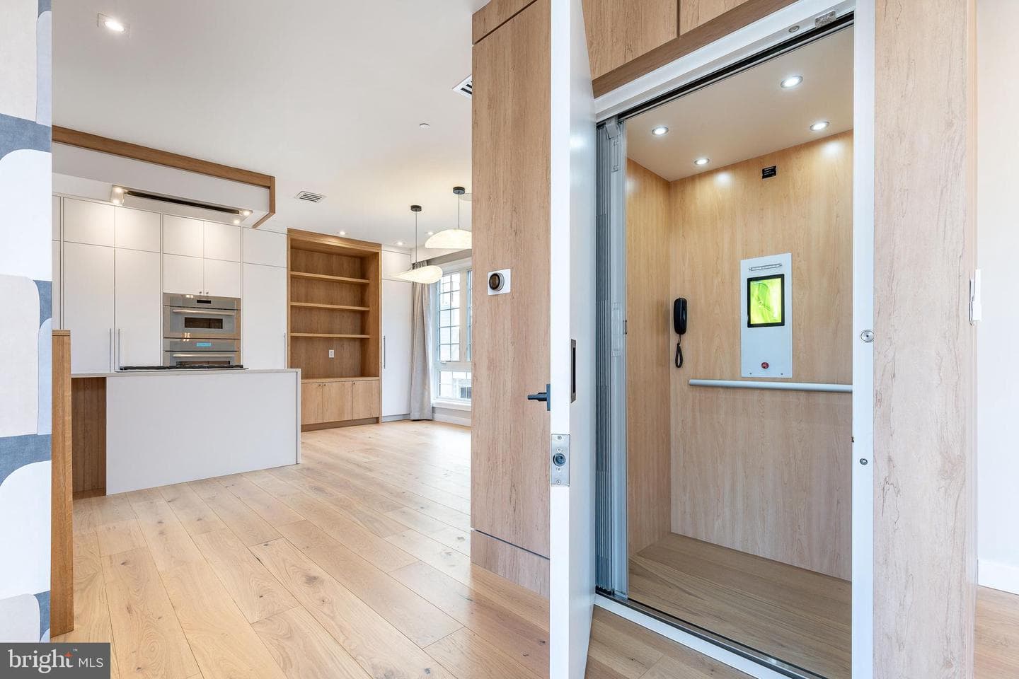 252 Gates Street photo 32