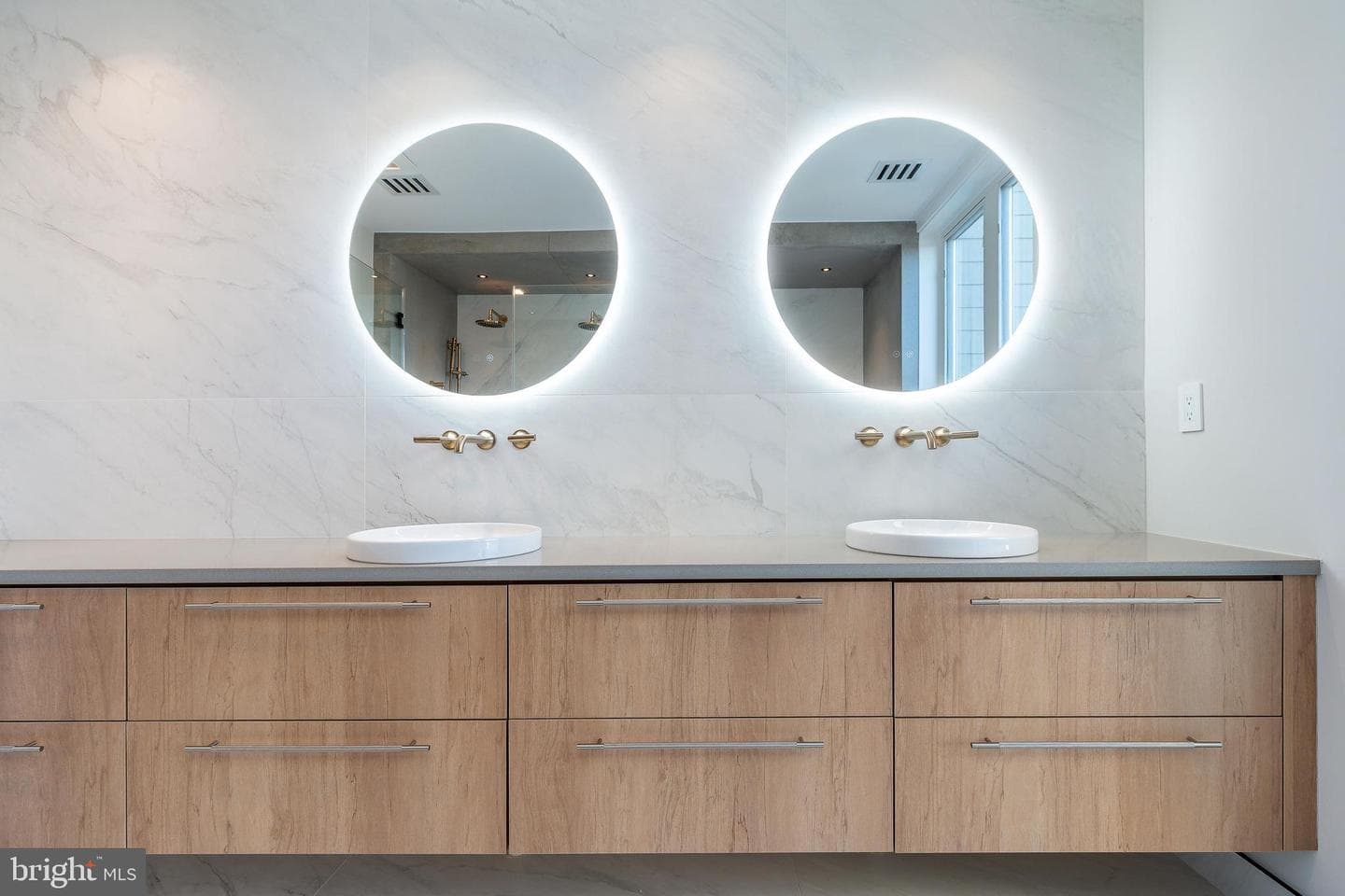 252 Gates Street photo 57