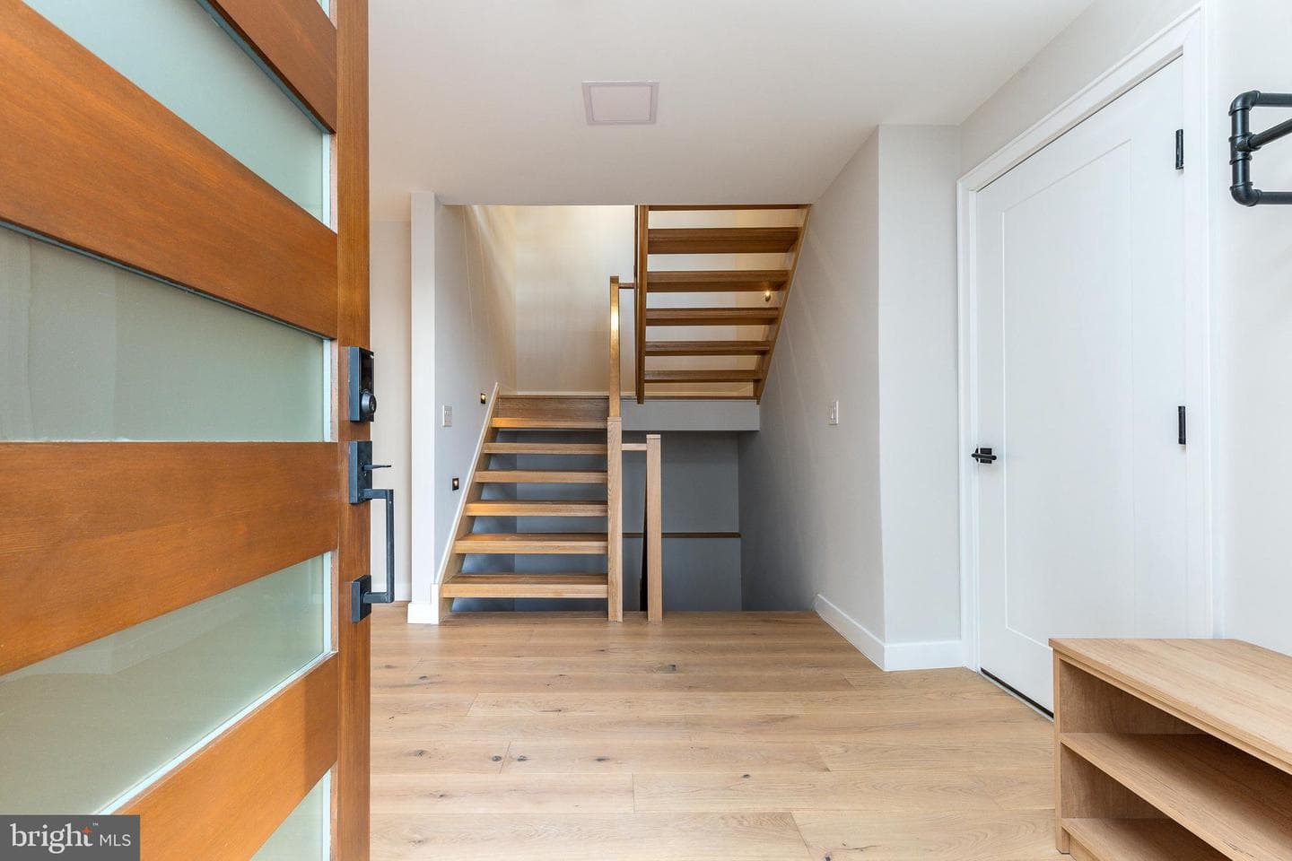 252 Gates Street photo 6