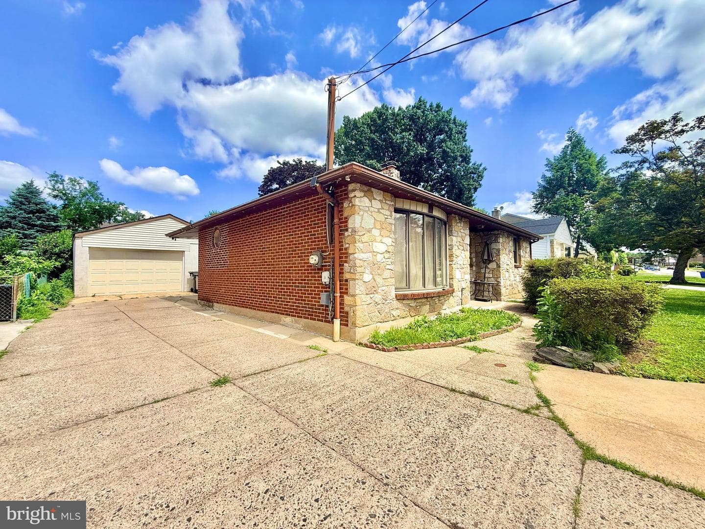 9612 Hilspach Street photo 7