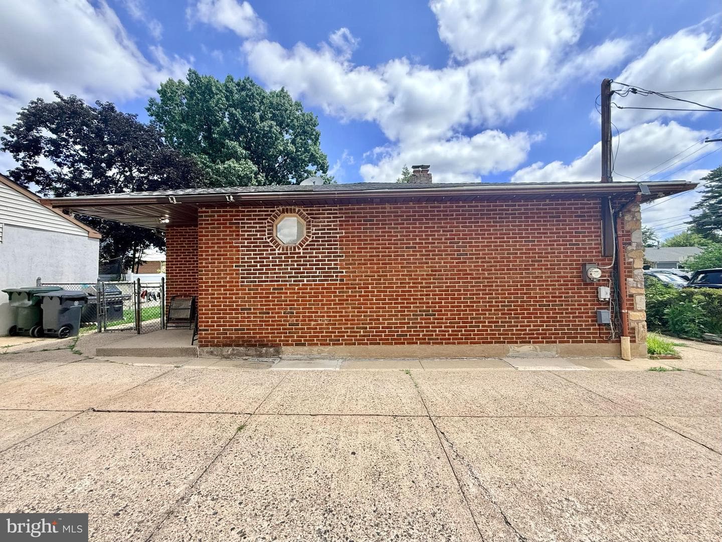 9612 Hilspach Street photo 8