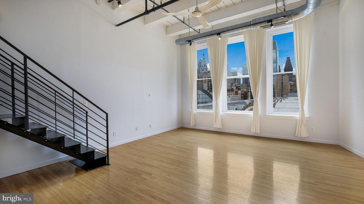 1027 Arch Street #606 photo 11