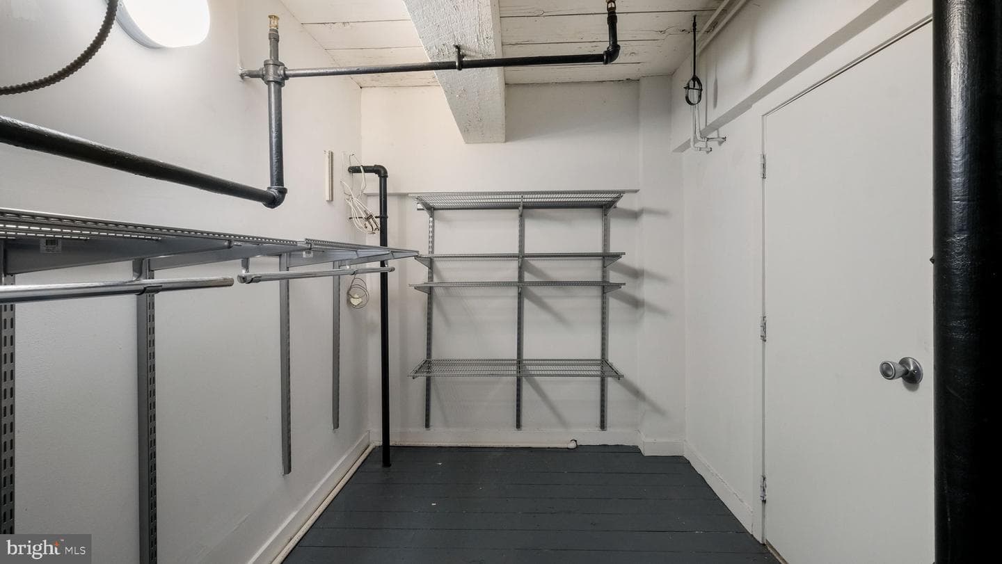 1027 Arch Street #606 photo 20