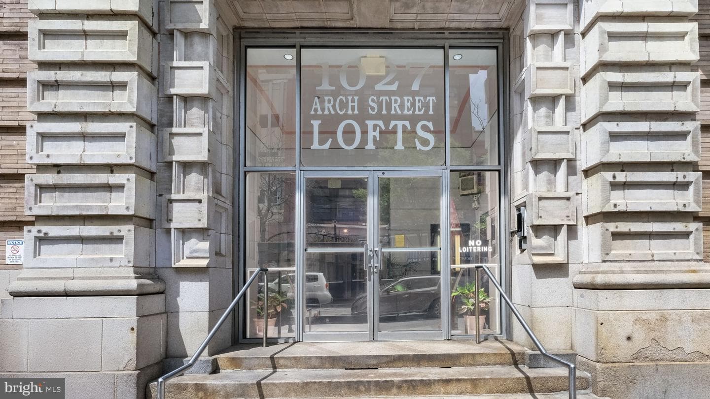 1027 Arch Street #606 photo 27