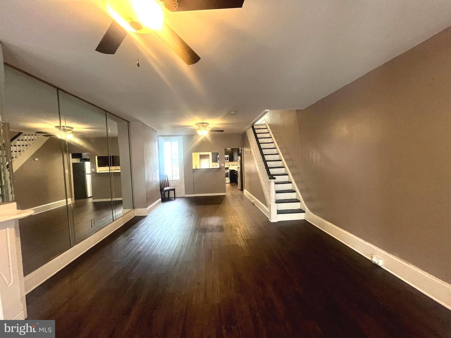 1109 W Silver Street photo 7