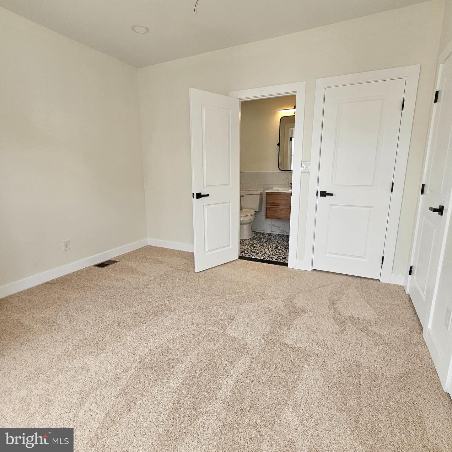 4440 N Chadwick Street photo 17