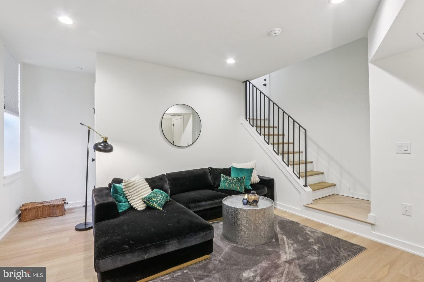 953 N Marshall Street photo 41