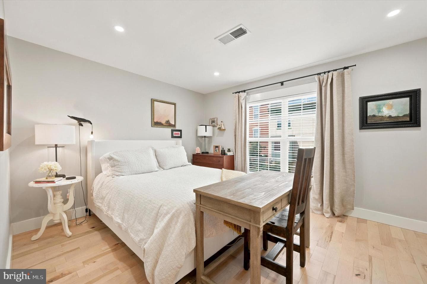 430 Brown Street photo 16