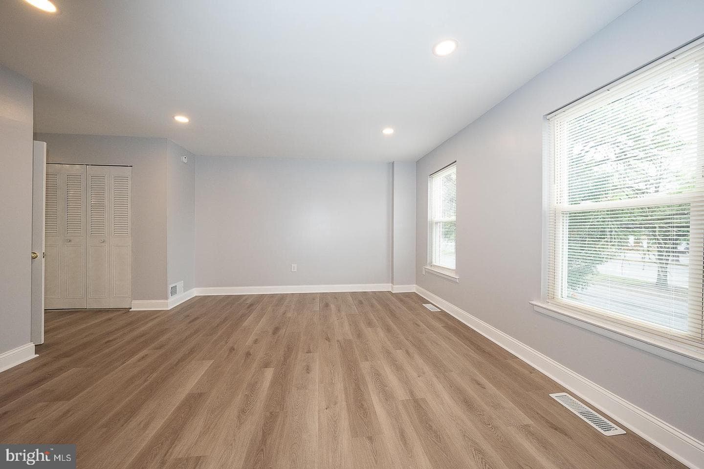 8122 Lindbergh Boulevard photo 7