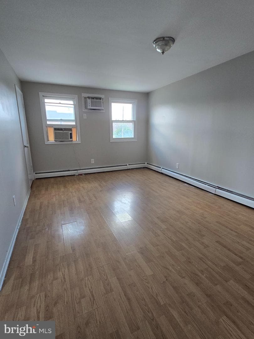 6410 Everett Avenue photo 12