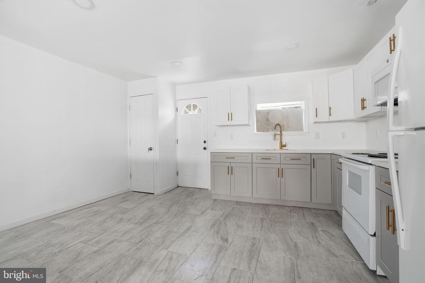 1928 W Carey Street photo 10