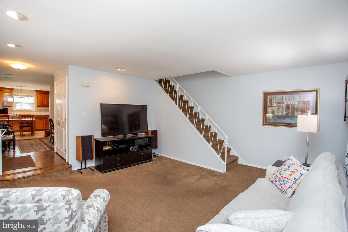 702 Bergen Street photo 19