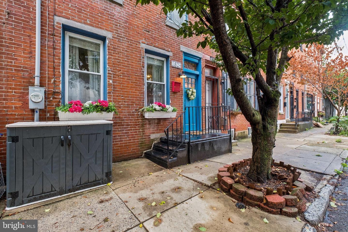 1824 Montrose Street photo 26