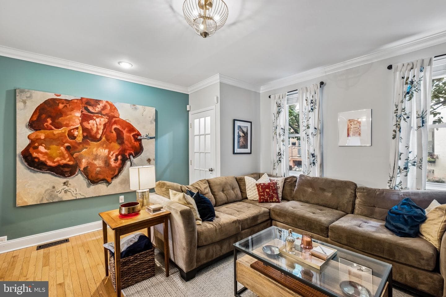 1824 Montrose Street photo 6