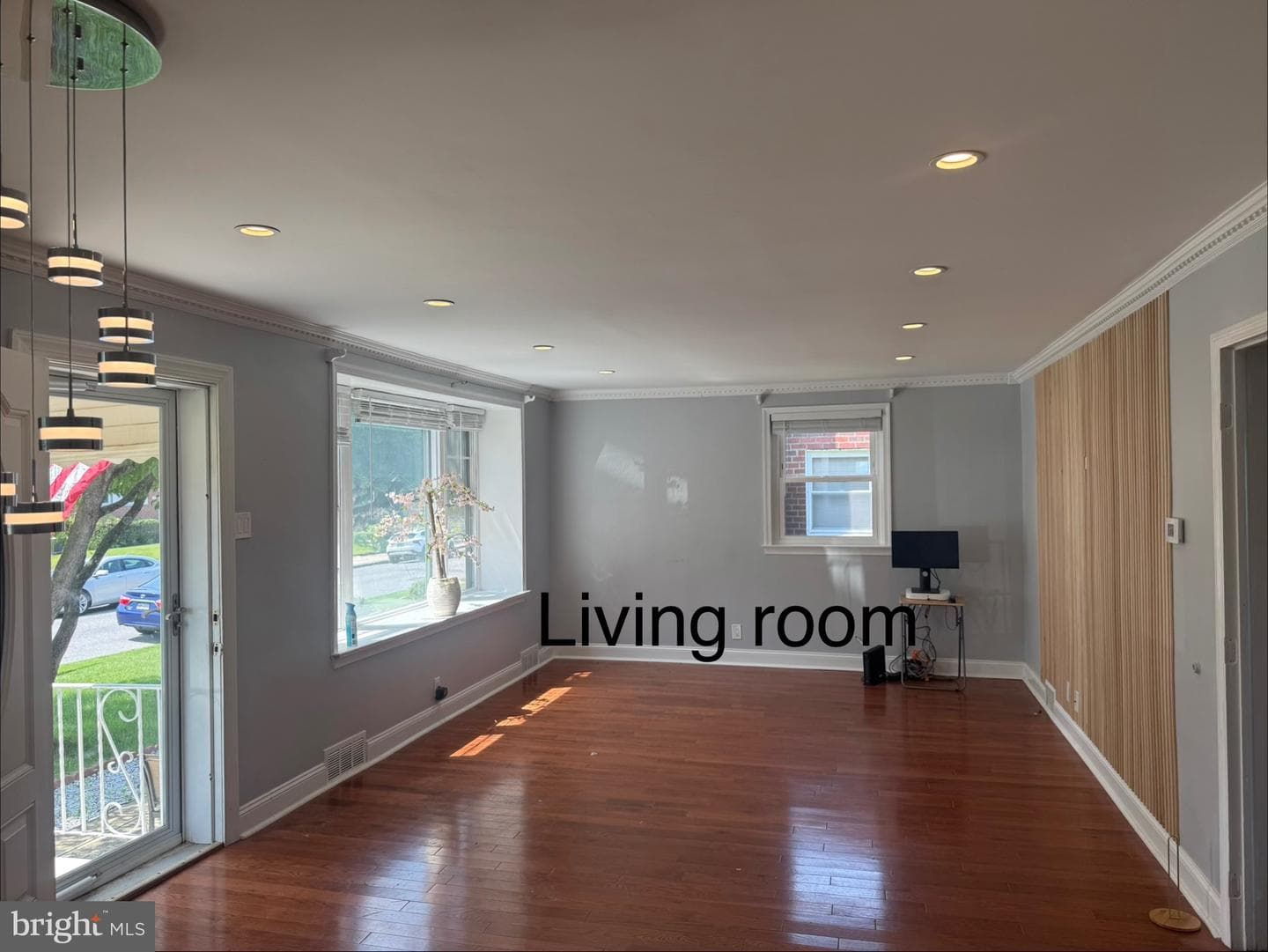 7708 Lister Street photo 8