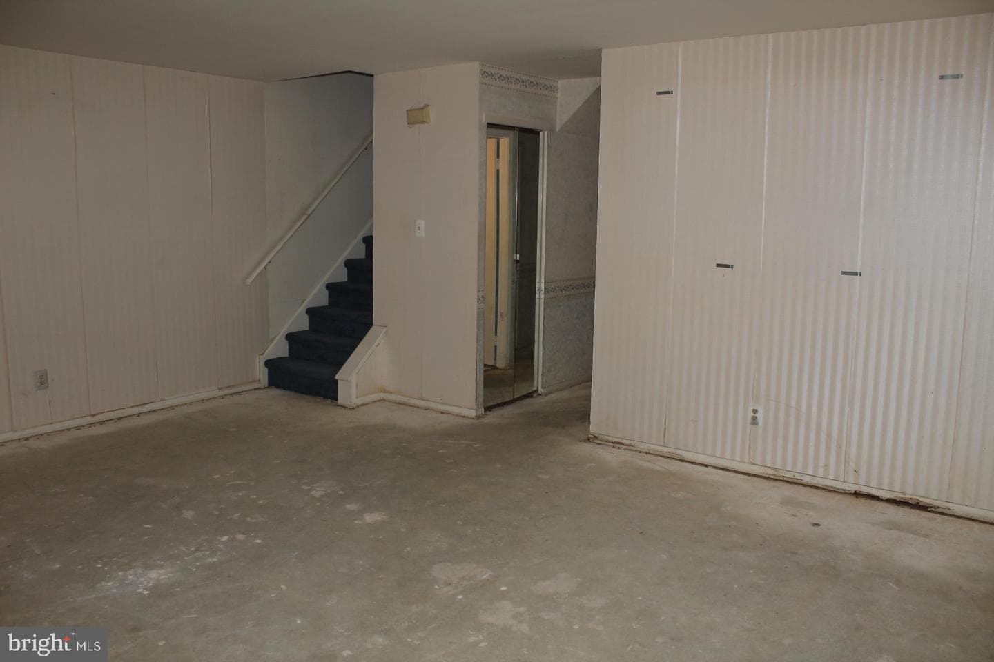 1107 Stewart Place photo 4
