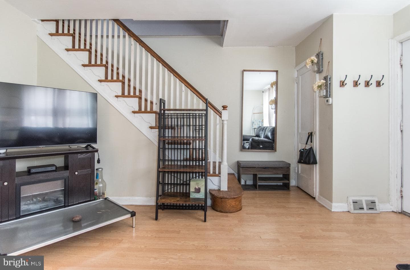 6340 Gillespie photo 16