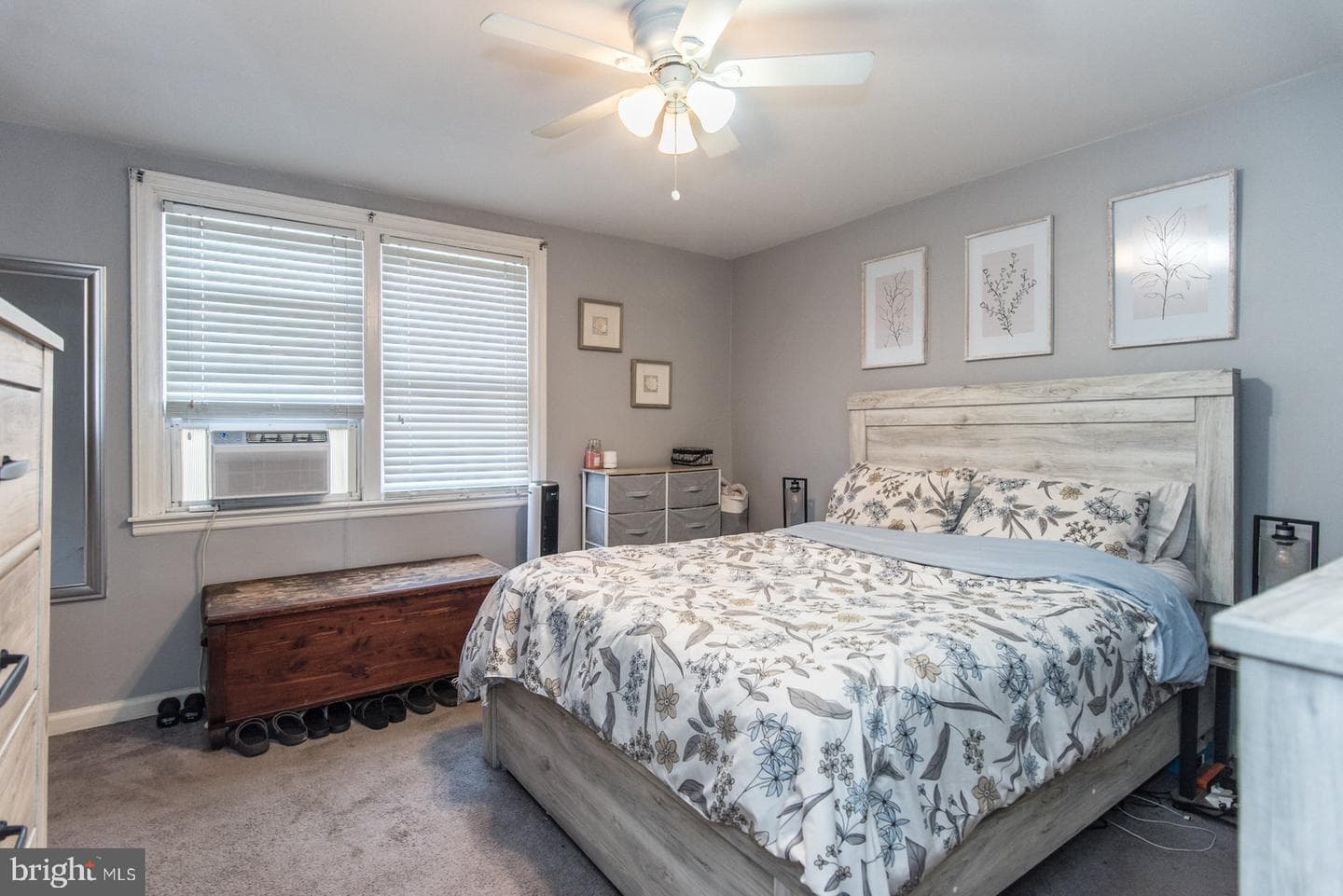 6340 Gillespie photo 25
