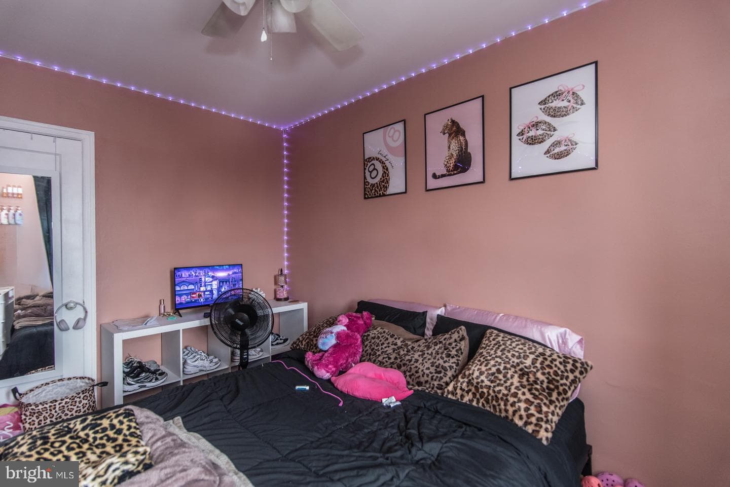 6340 Gillespie photo 35