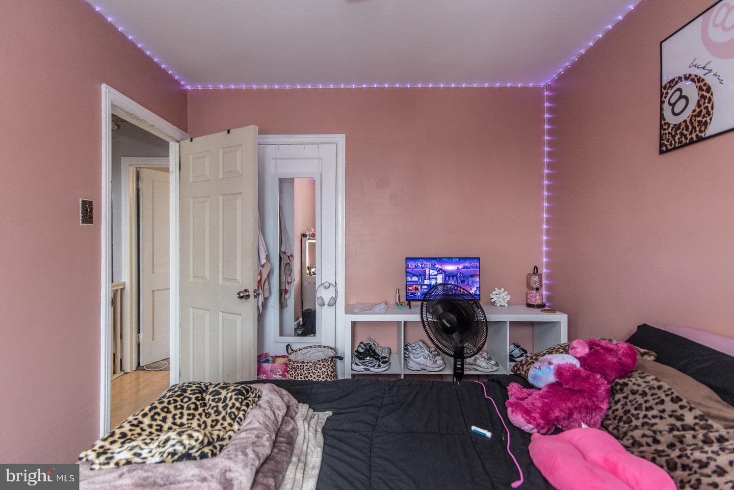 6340 Gillespie photo 36