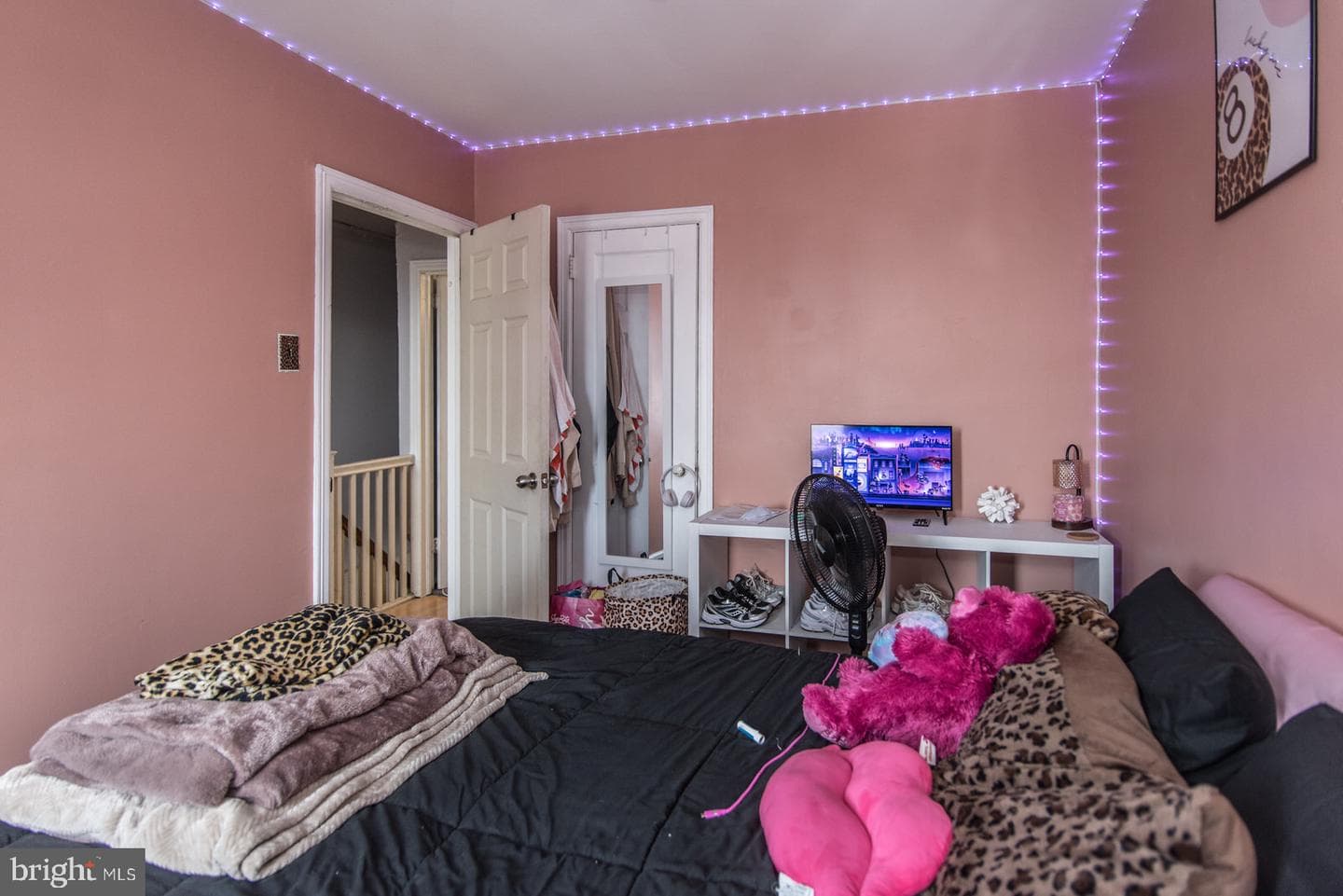 6340 Gillespie photo 37